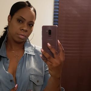 Meet your Posher, Nikki